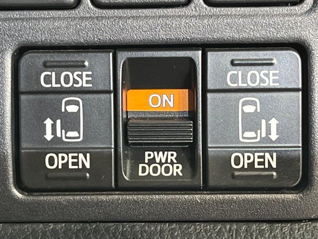 TOYOTA VOXY 2019 Image 31