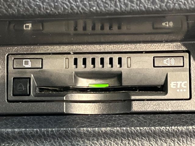 TOYOTA VOXY 2019 Image 31