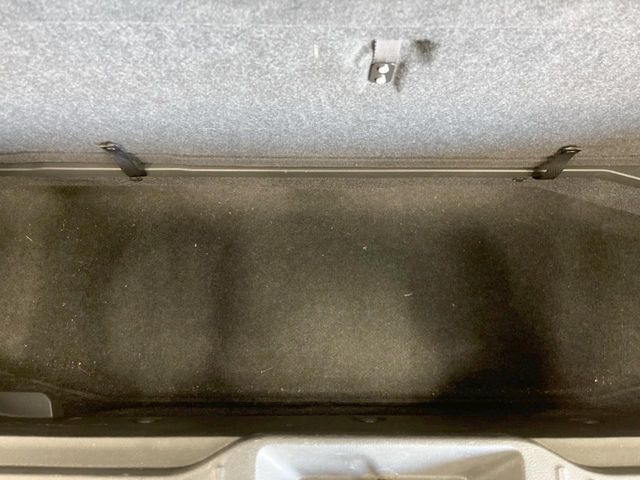 NISSAN ELGRAND  4WD 2014 Image 31