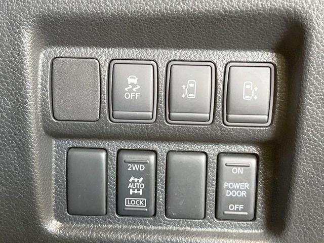 NISSAN ELGRAND  4WD 2014 Image 31