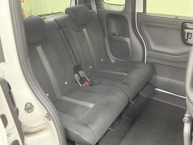 HONDA N BOX CUSTOM 4WD 2021 Image 31