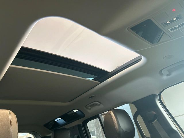 ROVER DEFENDER 2024 Image 31