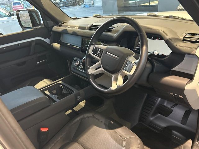 ROVER DEFENDER 2024 Image 31