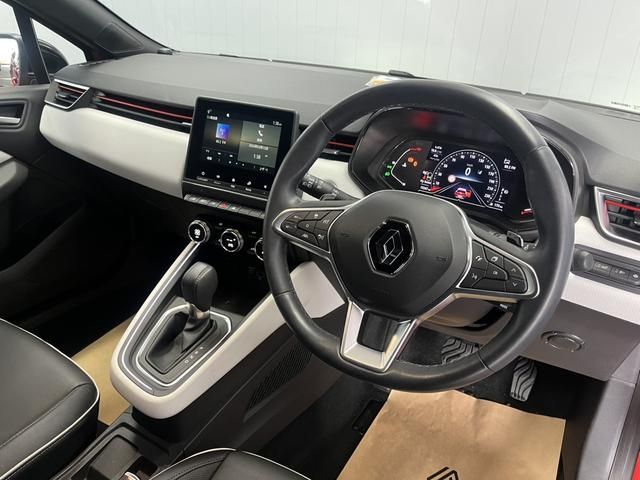 RENAULT LUTECIA 2022 Image 31