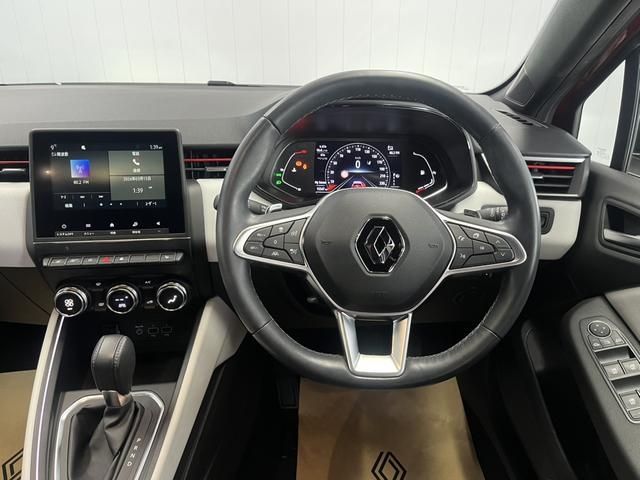 RENAULT LUTECIA 2022 Image 31