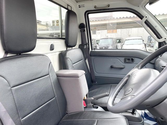 DAIHATSU HIJET TRUCK 4WD 2014 Image 31