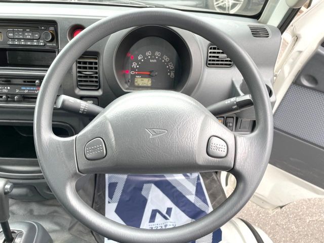 DAIHATSU HIJET TRUCK 4WD 2014 Image 31