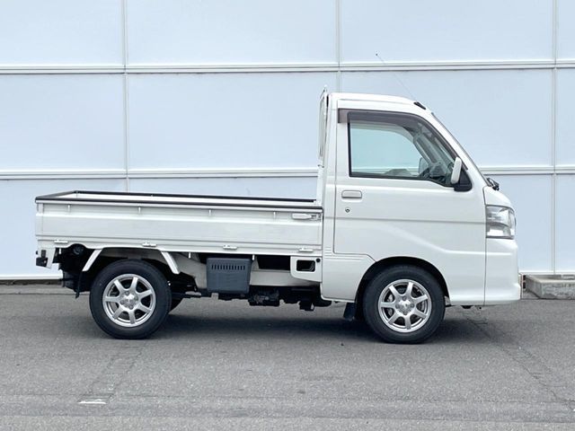 DAIHATSU HIJET TRUCK 4WD 2014 Image 31