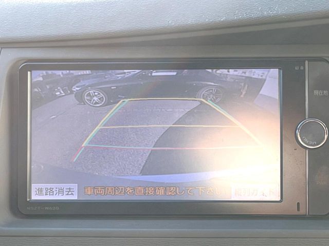 TOYOTA ISIS 2013 Image 31