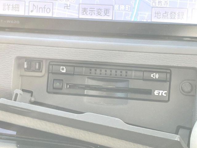 TOYOTA ISIS 2013 Image 31