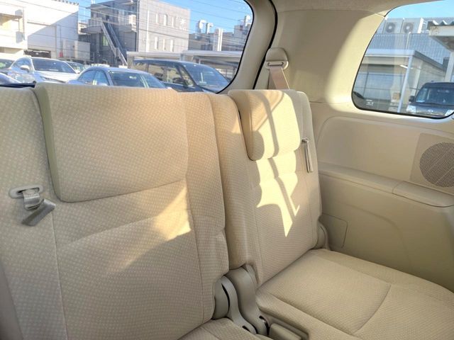 TOYOTA ISIS 2013 Image 31