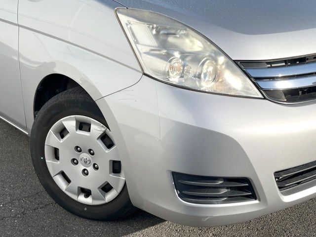 TOYOTA ISIS 2013 Image 31