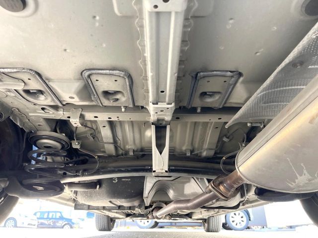 TOYOTA ISIS 2013 Image 31