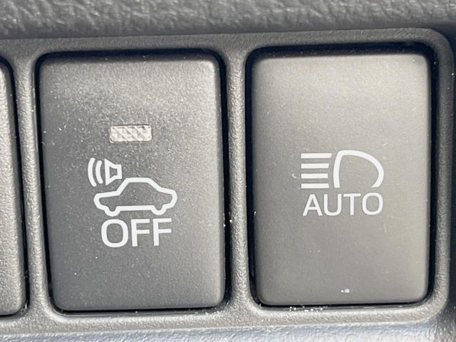 TOYOTA C-HR 2019 Image 31