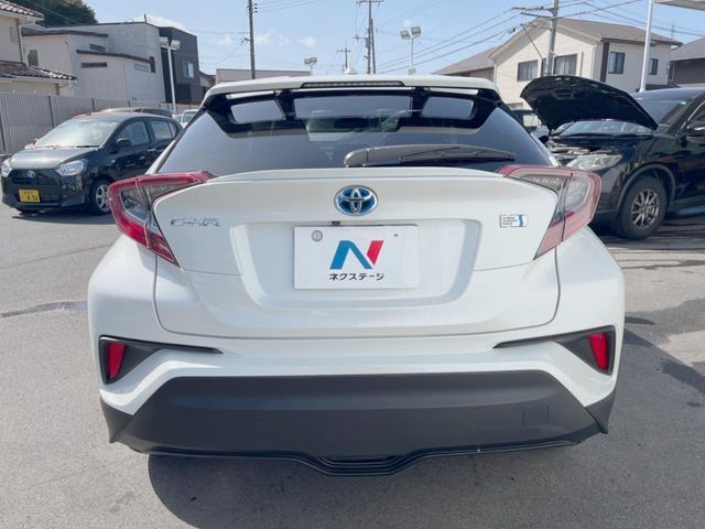 TOYOTA C-HR 2019 Image 31