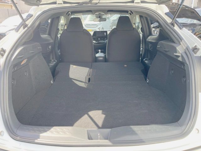 TOYOTA C-HR 2019 Image 31