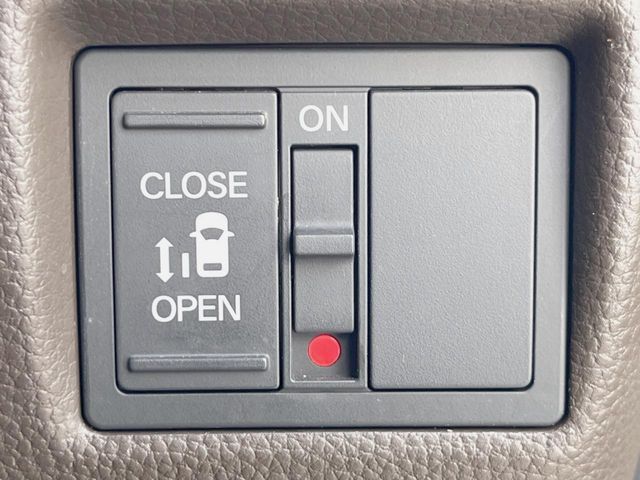 HONDA N BOX 2022 Image 31