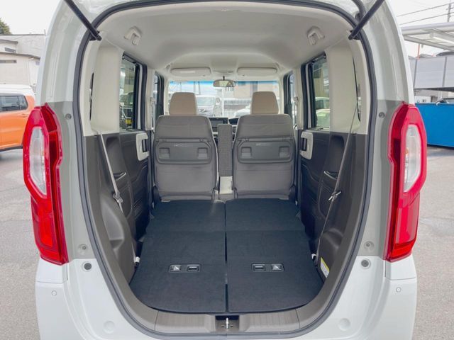 HONDA N BOX 2022 Image 31