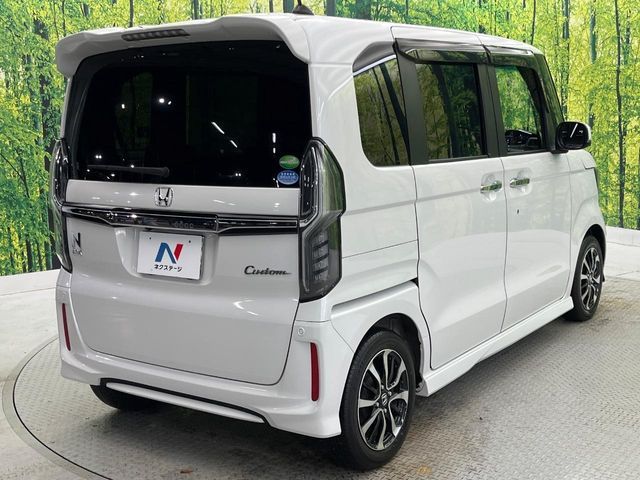 HONDA N BOX CUSTOM 2020 Image 31