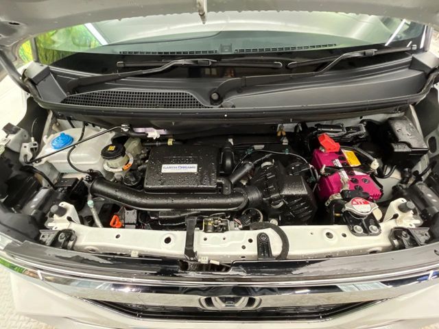 HONDA N BOX CUSTOM 2020 Image 31