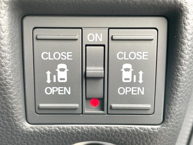 HONDA N BOX CUSTOM 2020 Image 31