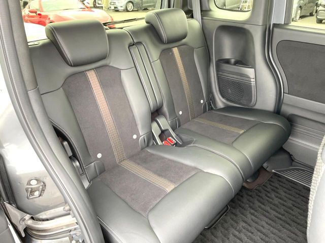 HONDA N BOX CUSTOM 2020 Image 31