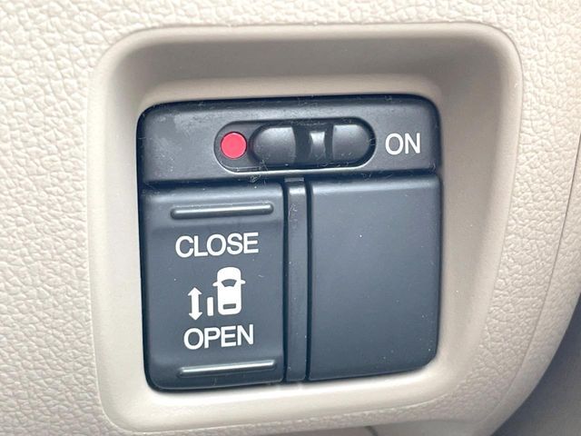 HONDA N BOX 2013 Image 31