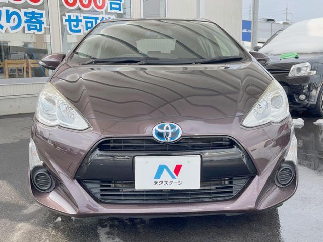 TOYOTA AQUA 2015 Image 31