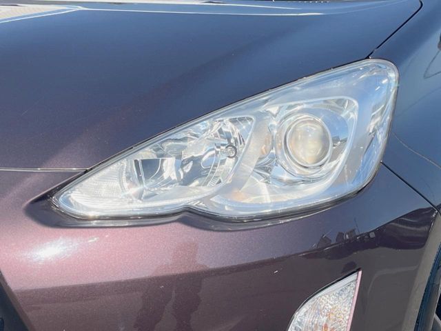 TOYOTA AQUA 2015 Image 31