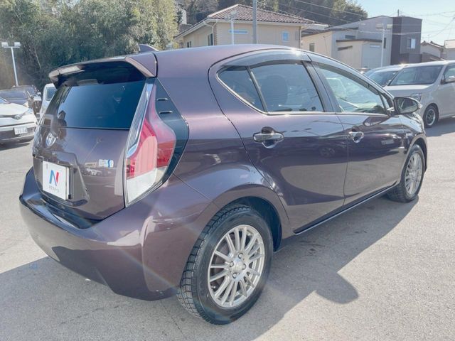 TOYOTA AQUA 2015 Image 31