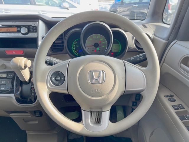 HONDA N BOX 4WD 2013 Image 31