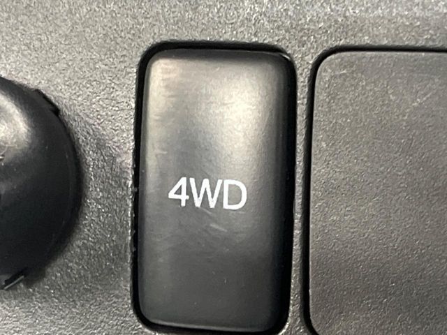 DAIHATSU HIJET TRUCK 4WD 2018 Image 31