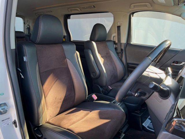 TOYOTA ALPHARD 2012 Image 31