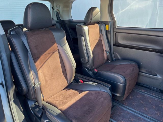 TOYOTA ALPHARD 2012 Image 31