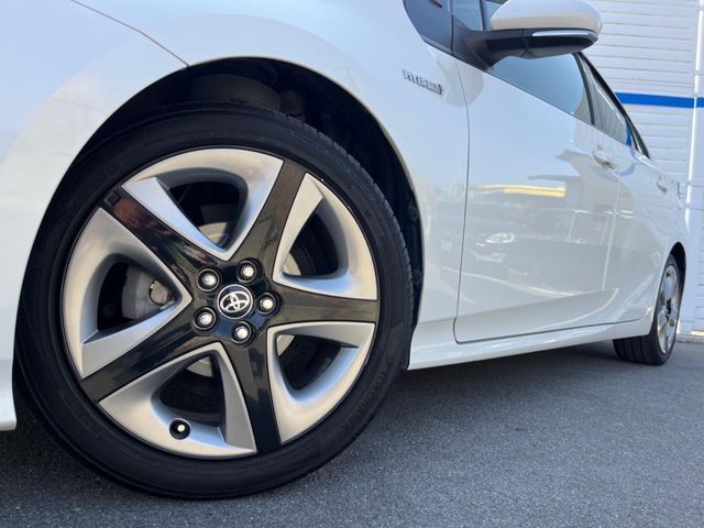 TOYOTA PRIUS 2019 Image 31