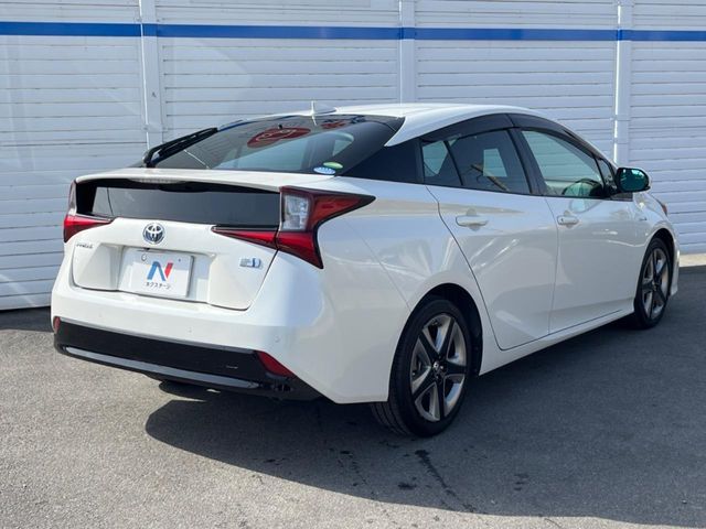 TOYOTA PRIUS 2019 Image 31