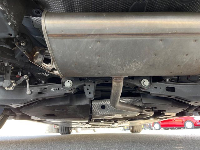 TOYOTA PRIUS 2019 Image 31