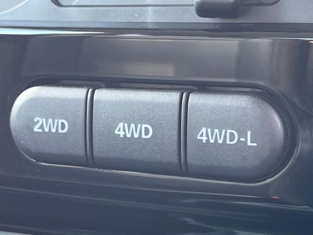 SUZUKI JIMNY 4WD 2015 Image 31