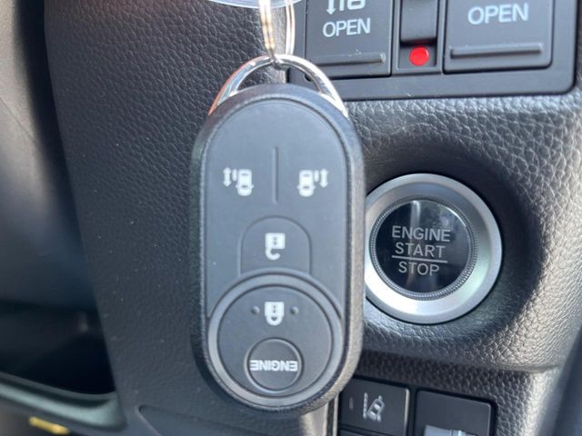 HONDA N BOX CUSTOM 4WD 2021 Image 31