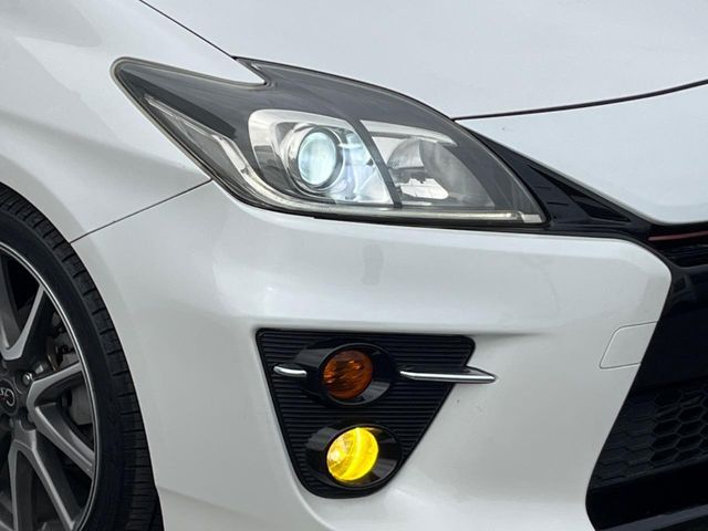 TOYOTA PRIUS 2013 Image 31