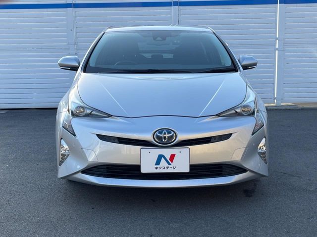 TOYOTA PRIUS 2017 Image 31
