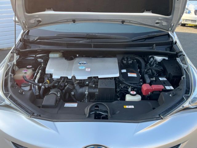 TOYOTA PRIUS 2017 Image 31