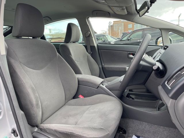 TOYOTA PRIUS 2010 Image 31