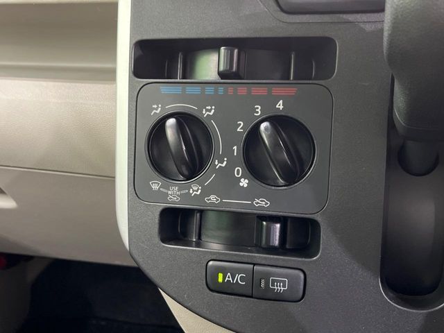 DAIHATSU TANTO 4WD 2017 Image 31