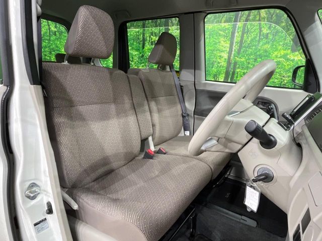 DAIHATSU TANTO 4WD 2017 Image 31