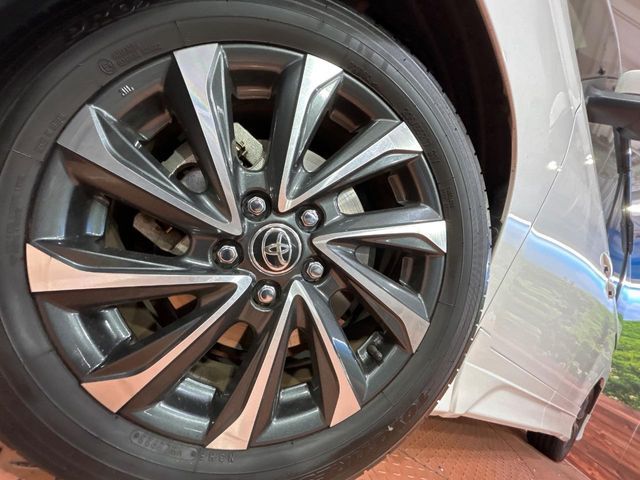 TOYOTA VOXY HYBRID 2023 Image 31