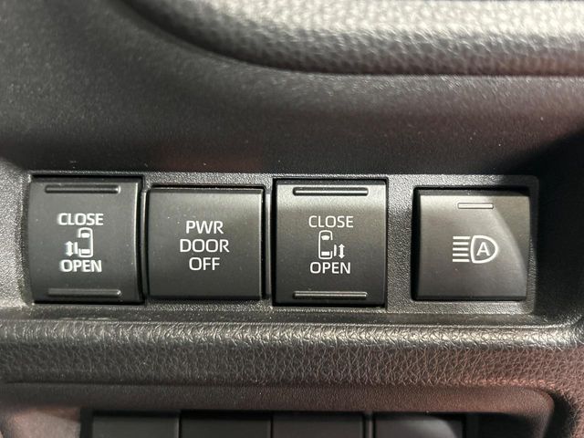 TOYOTA SIENTA HYBRID 2023 Image 31