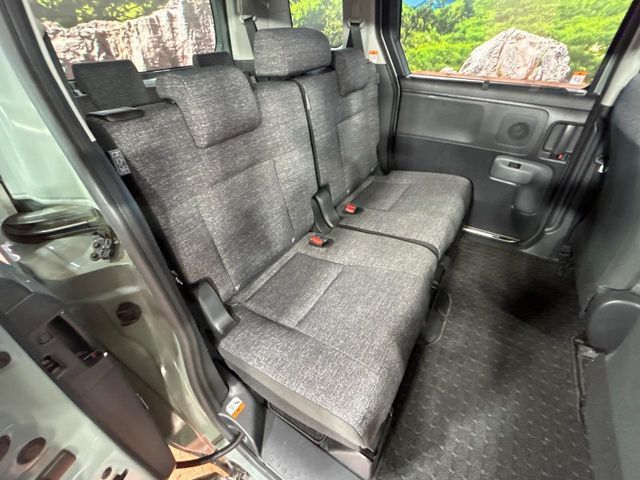 TOYOTA SIENTA HYBRID 2023 Image 31