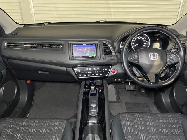 HONDA VEZEL HYBRID 2017 Image 31