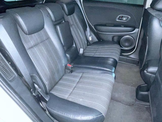 HONDA VEZEL HYBRID 2017 Image 31